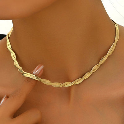 Elegant Gold-Tone Twisted Chain  Choker Necklace For Women